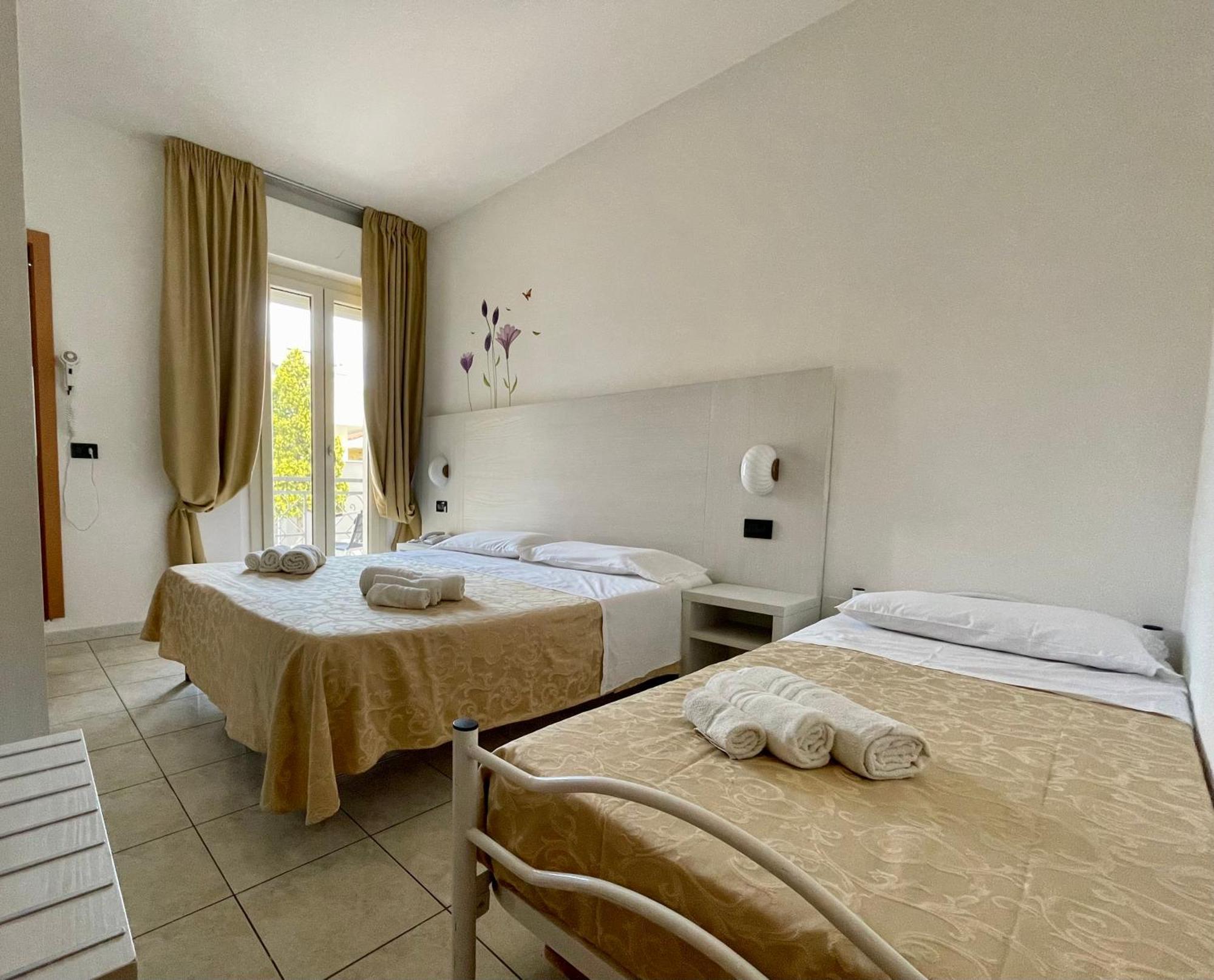 Dependance Hotel Marina Riccione Kültér fotó