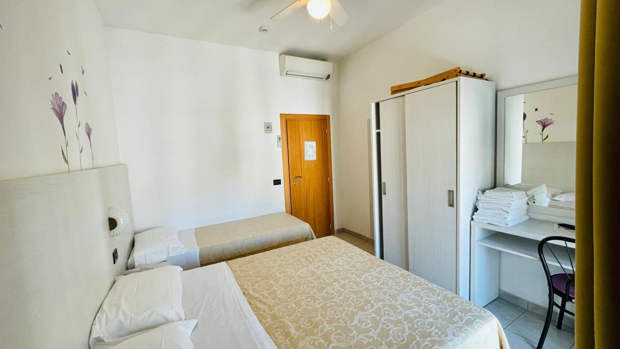 Dependance Hotel Marina Riccione Kültér fotó